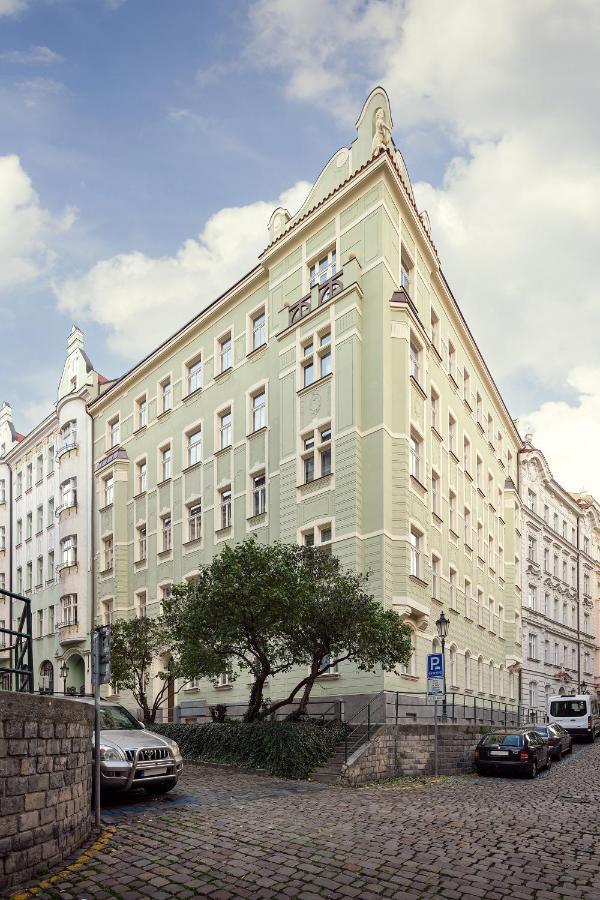 Allure Hotel & Residence Прага Екстериор снимка