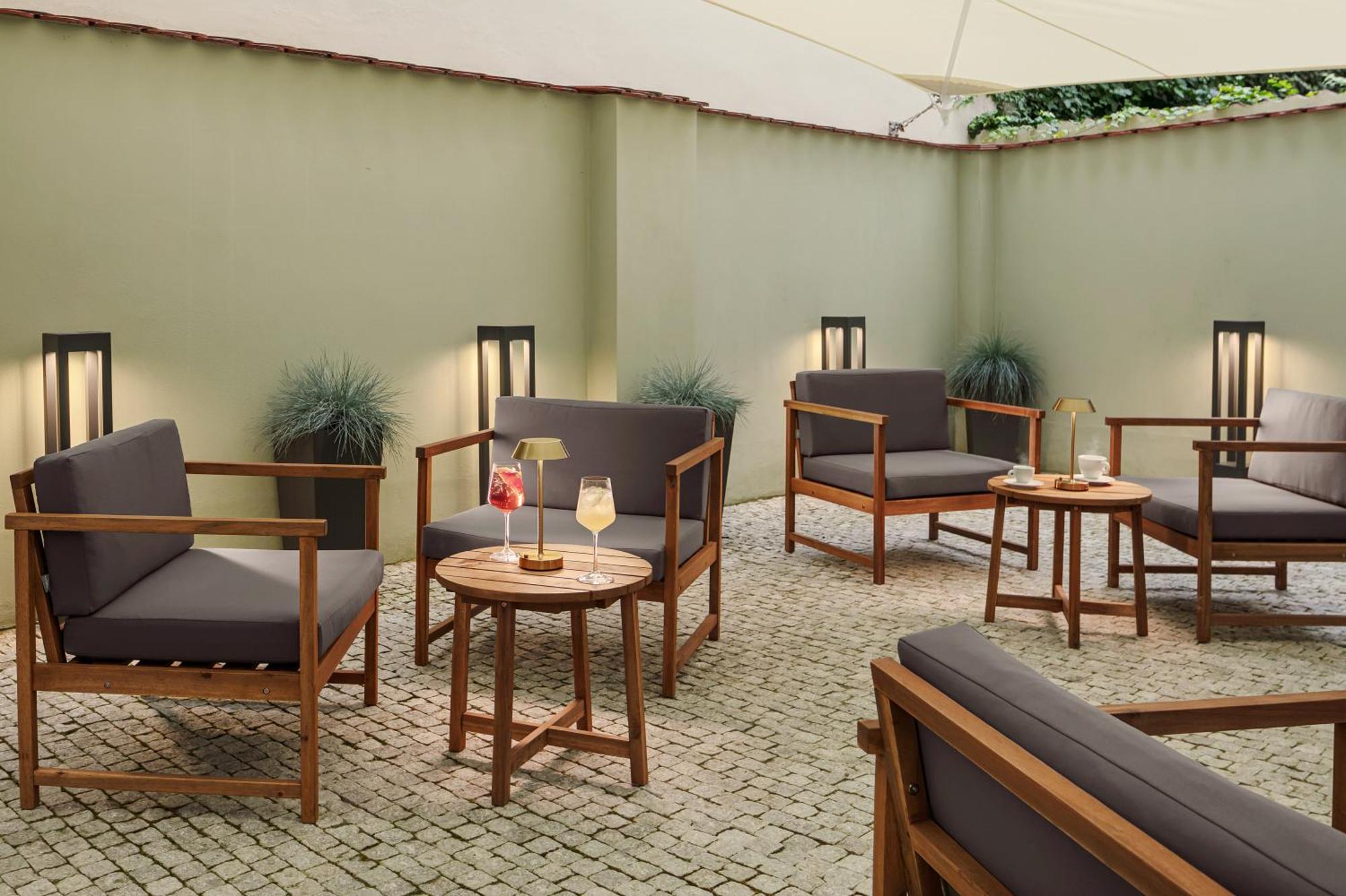 Allure Hotel & Residence Прага Екстериор снимка